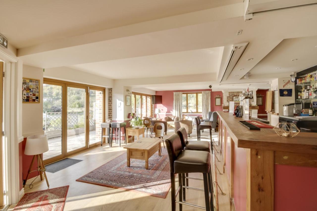 Bed and Breakfast La Cascade Estree-Wamin Екстер'єр фото